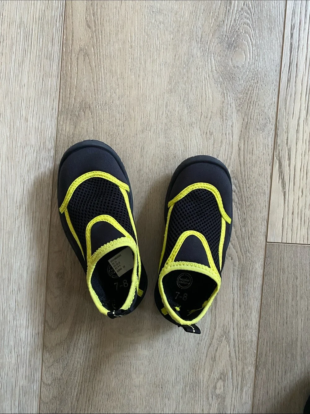 wonder nation Black and Neon Yellow Kids Water Shoes